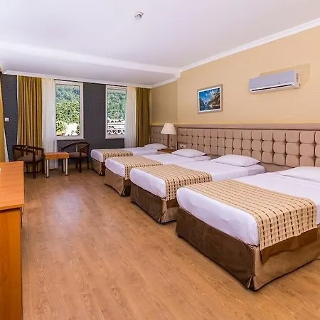 Otel L'etoile 4*
